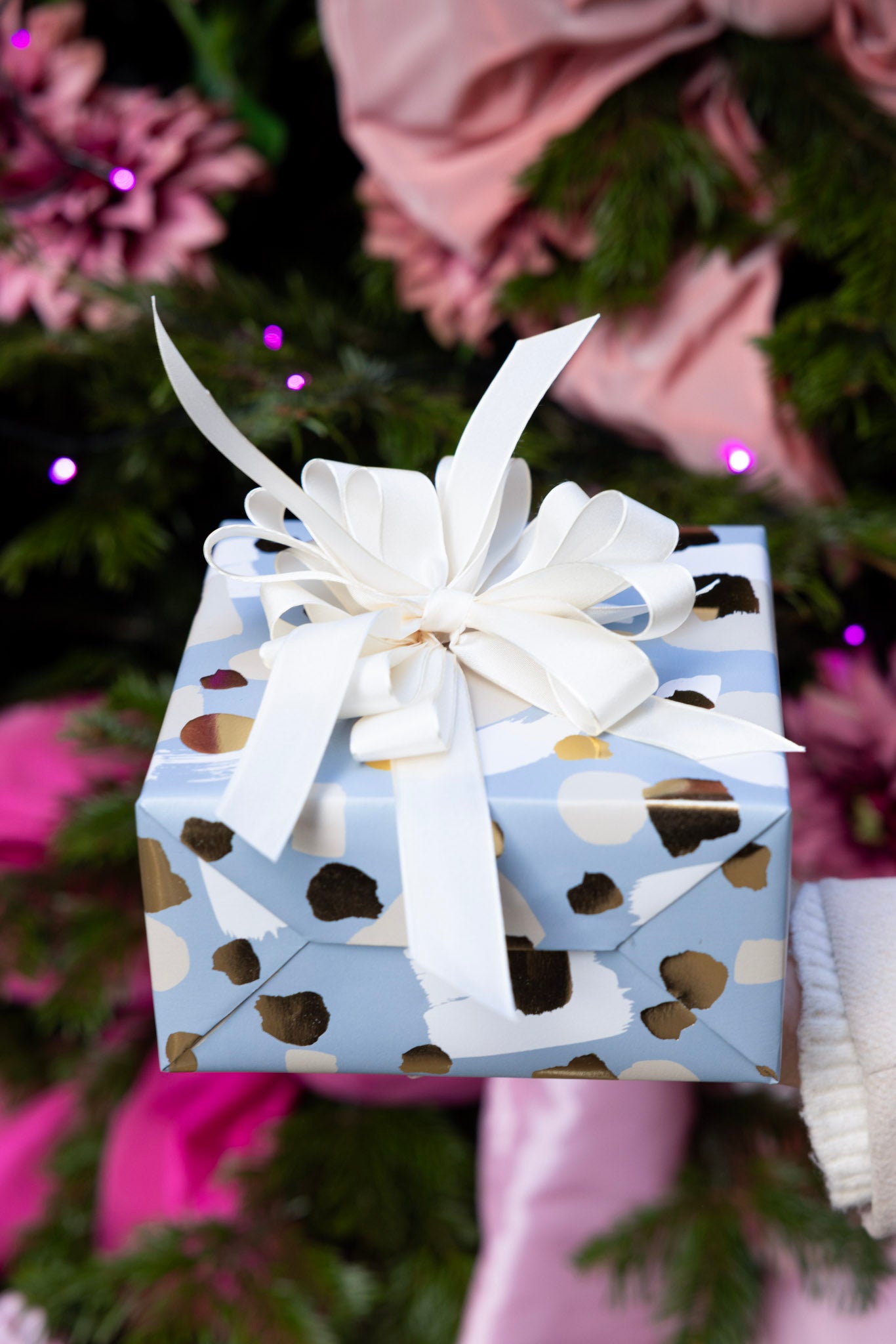 A medley of abstract in french grey and gold