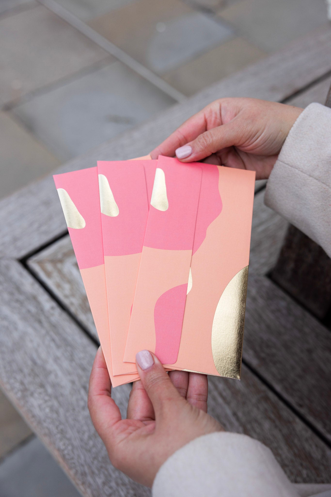 Modern Curve Money Envelope in Peach and Gold