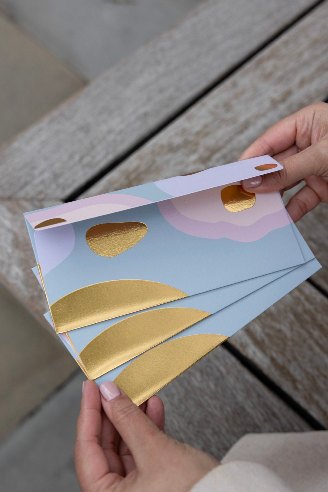Modern Curve Money Envelope in Lilac, Pink and Gold
