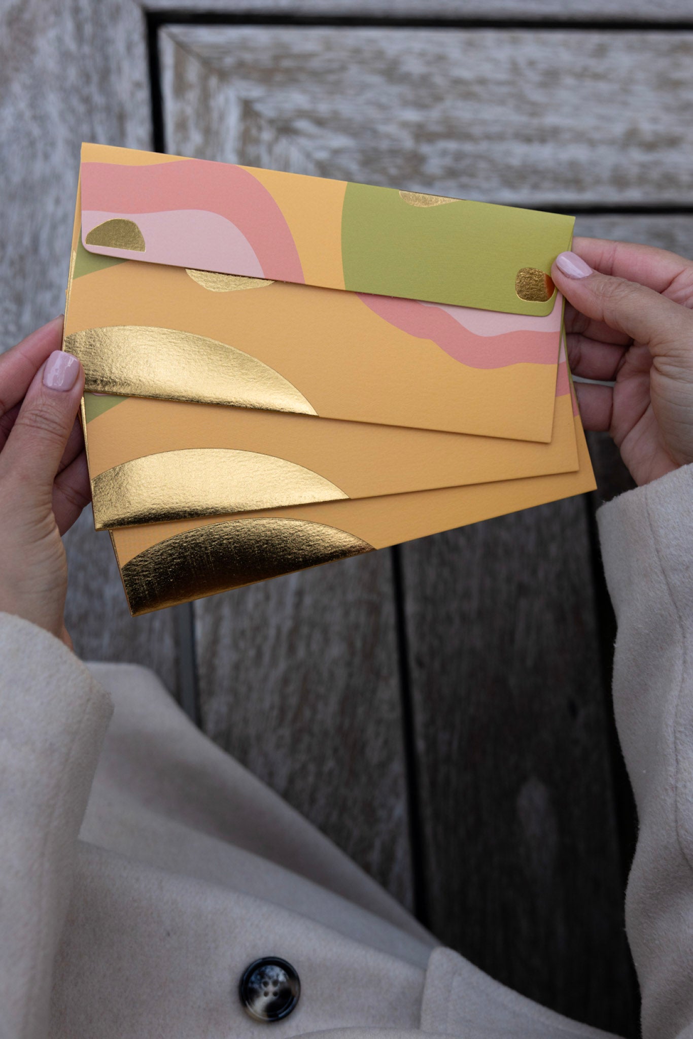 Modern Curve Money Envelope in Yellow, Green, PInk and Gold