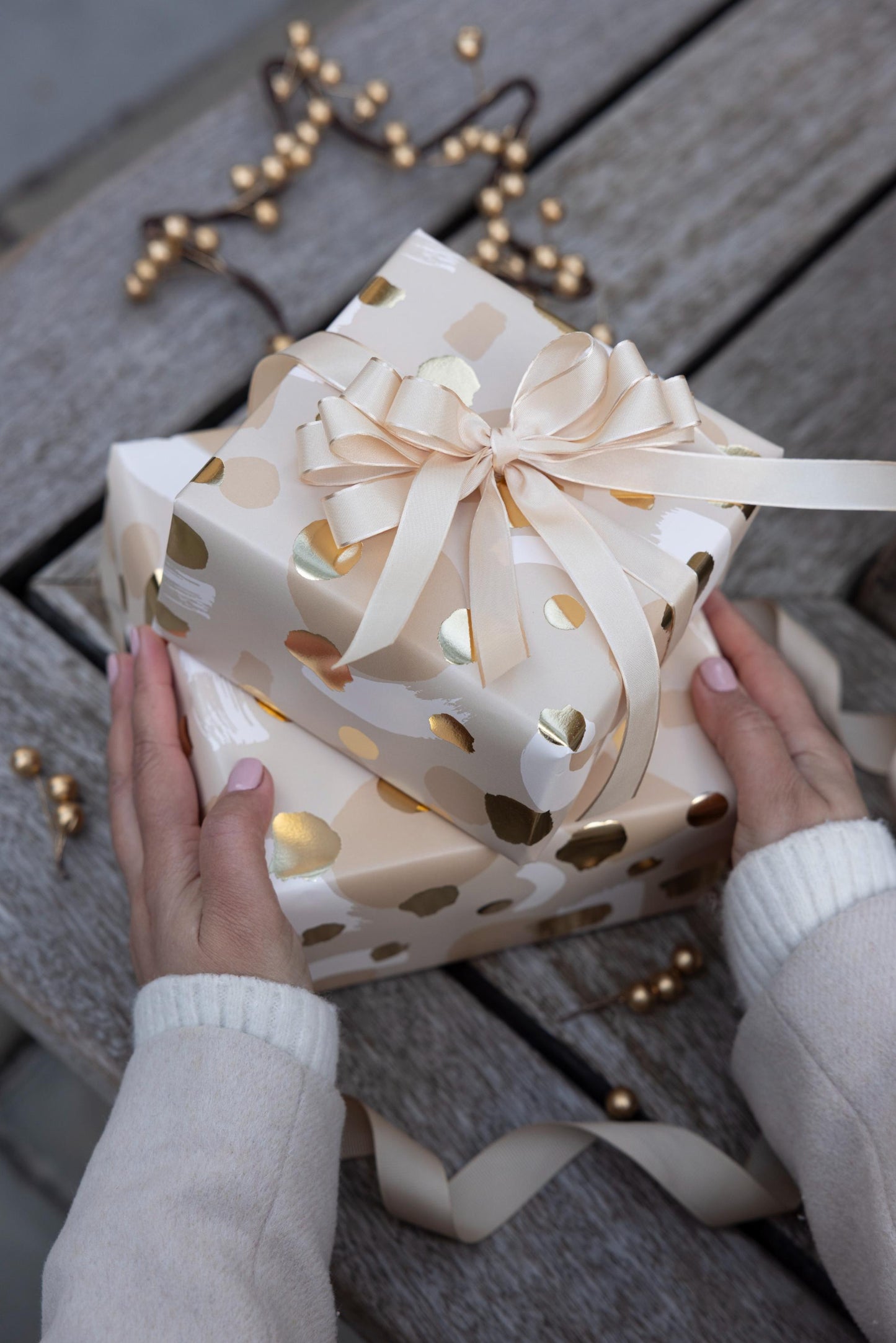 A medley of abstract in beige and gold